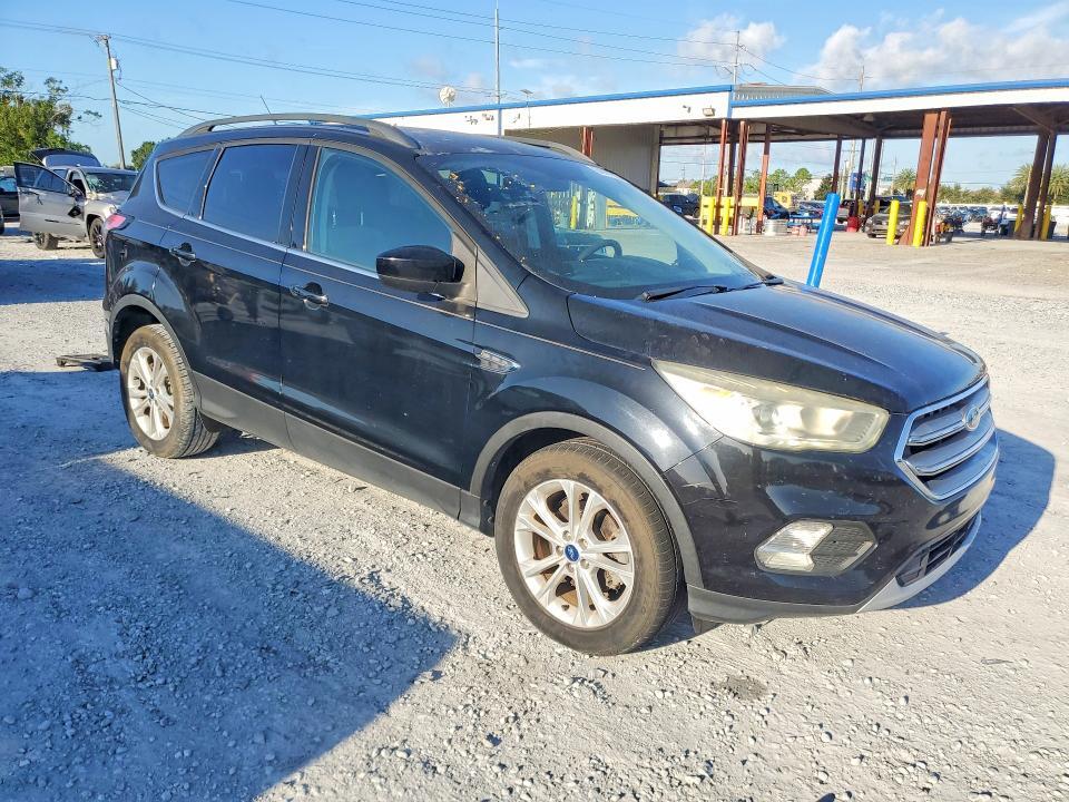 2017 FORD ESCAPE SE — Фото 4 из 14