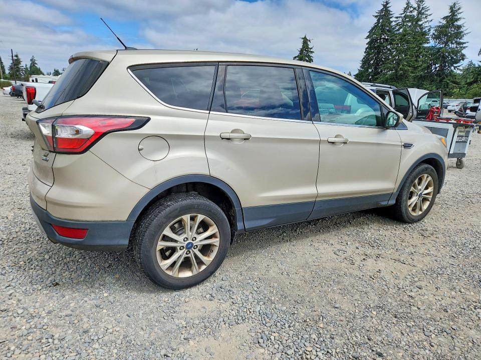 2017 FORD ESCAPE SE — Фото 3 из 13