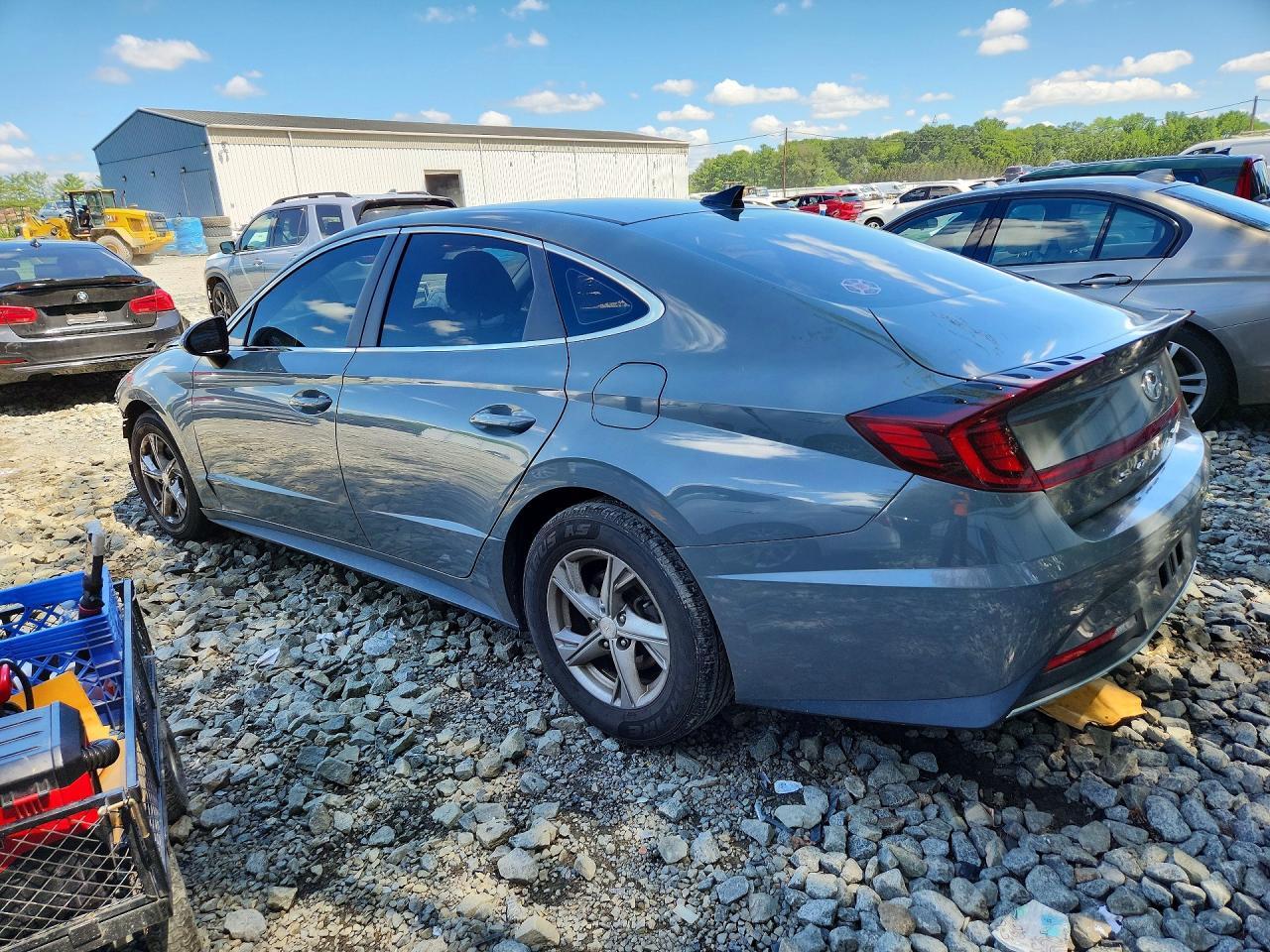 2021 HYUNDAI SONATA SE — Фото 2 из 12