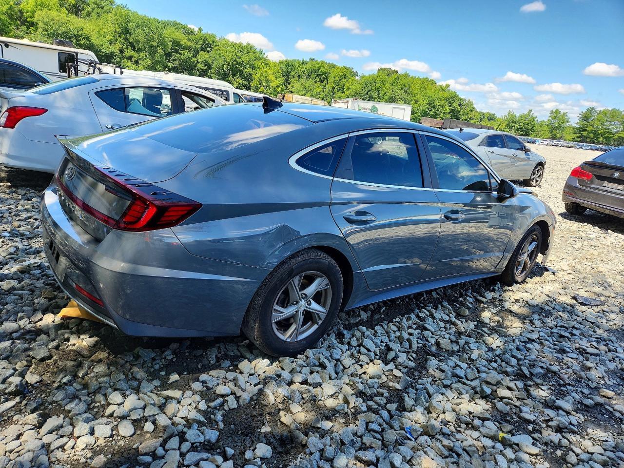 2021 HYUNDAI SONATA SE — Фото 3 из 12