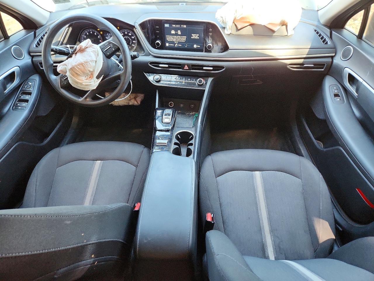 2021 HYUNDAI SONATA SE — Фото 8 из 12