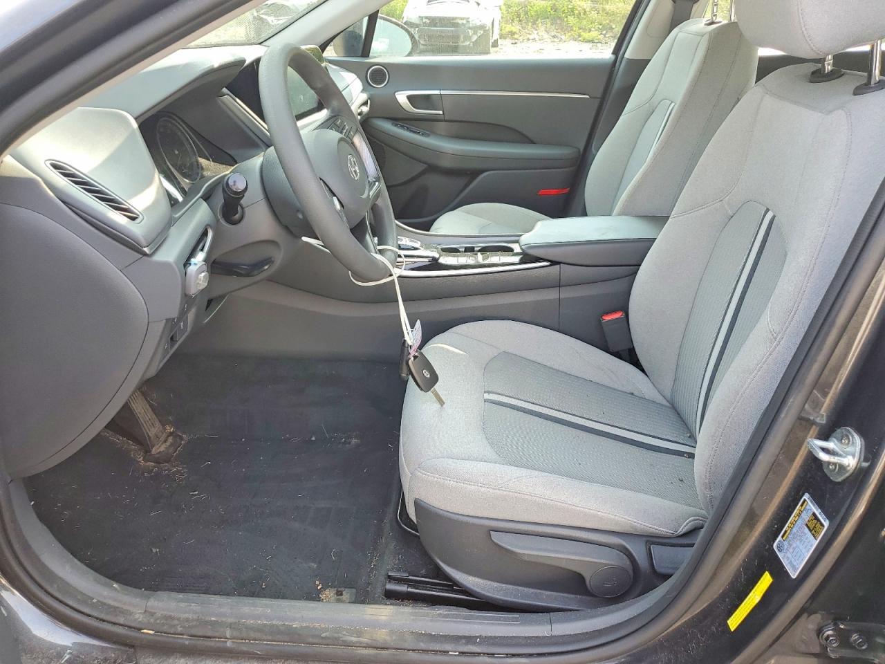 2021 HYUNDAI SONATA SE — Фото 7 из 12