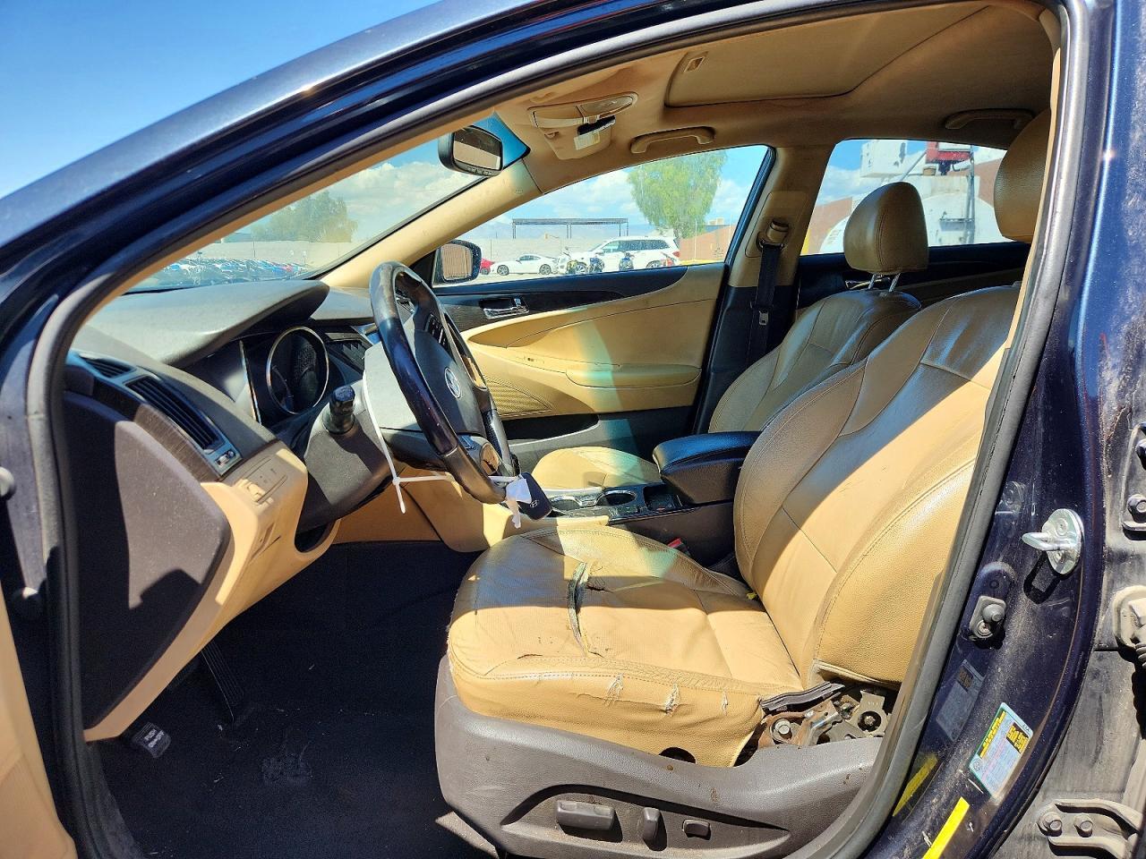 2011 HYUNDAI SONATA LIMITED — Фото 7 из 12