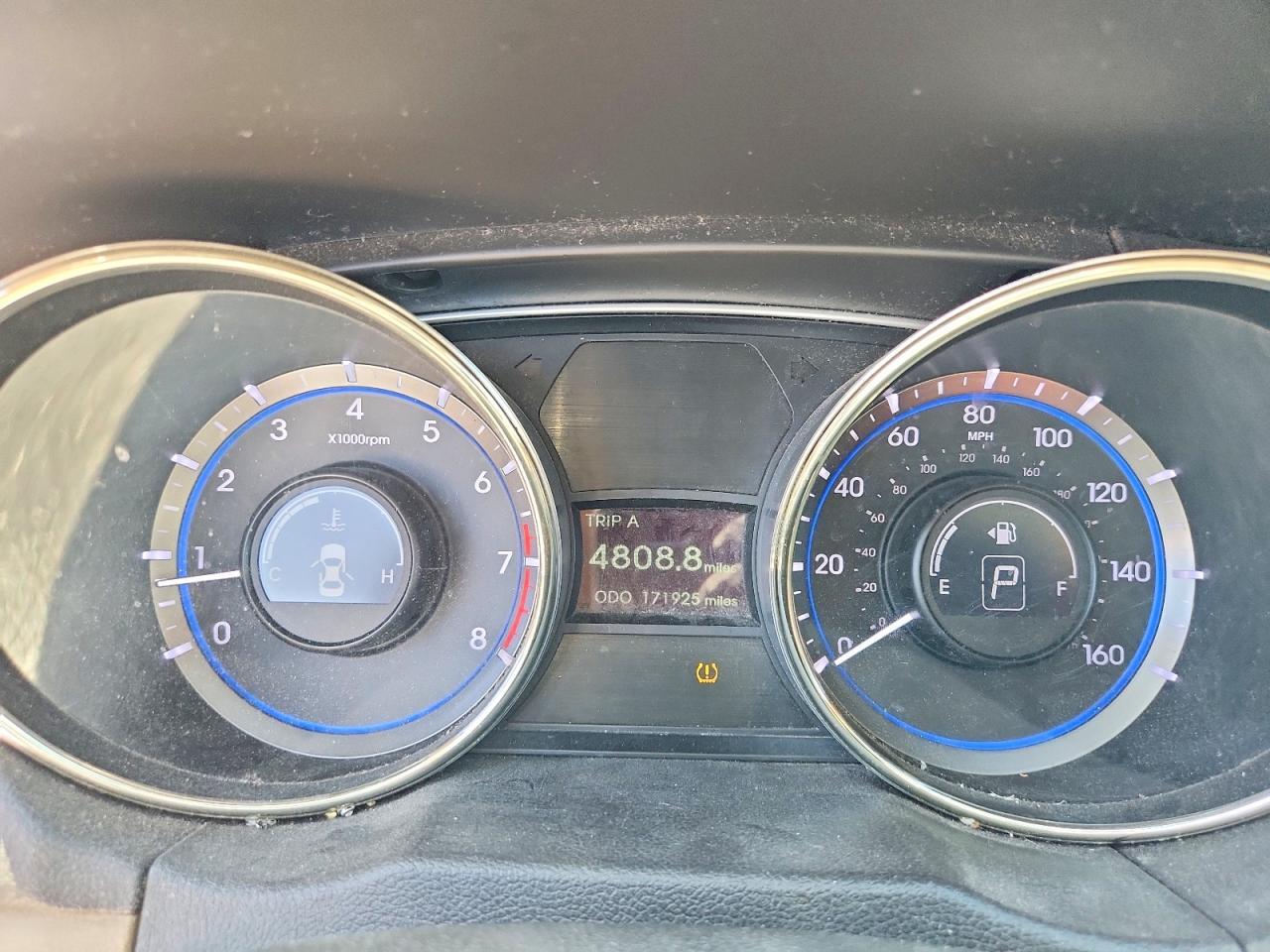 2011 HYUNDAI SONATA LIMITED — Фото 9 из 12