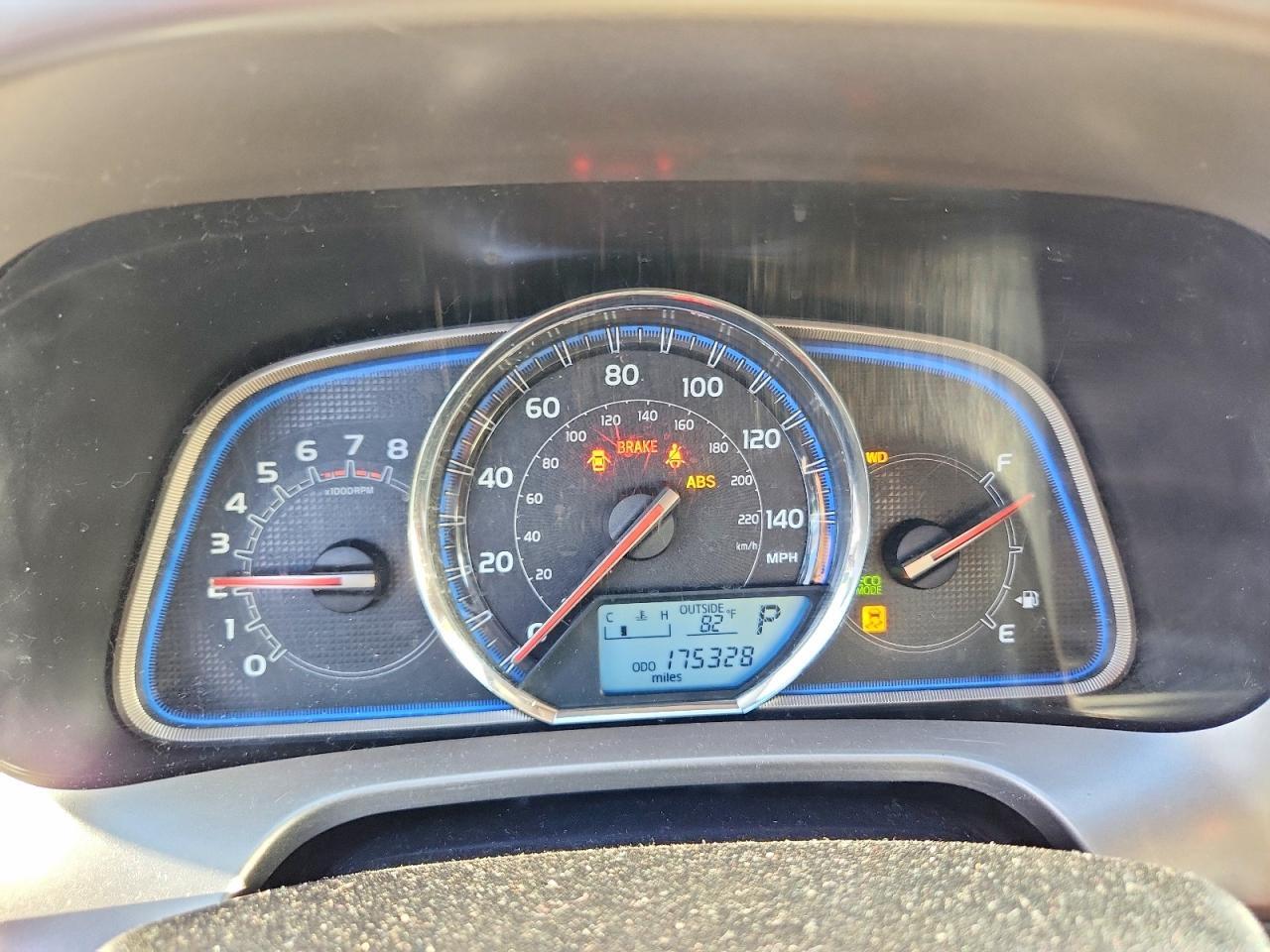 2013 TOYOTA RAV4 LIMITED — Фото 9 из 13