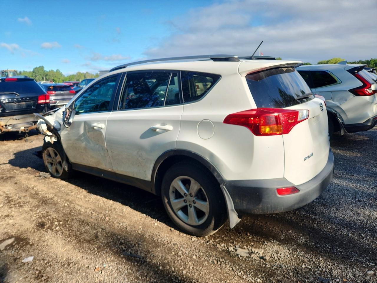 2013 TOYOTA RAV4 XLE — Фото 2 из 13