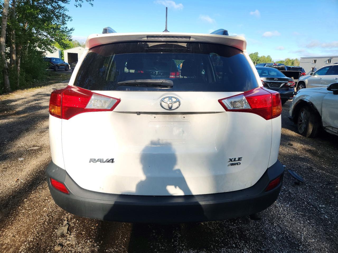 2013 TOYOTA RAV4 XLE — Фото 6 из 13