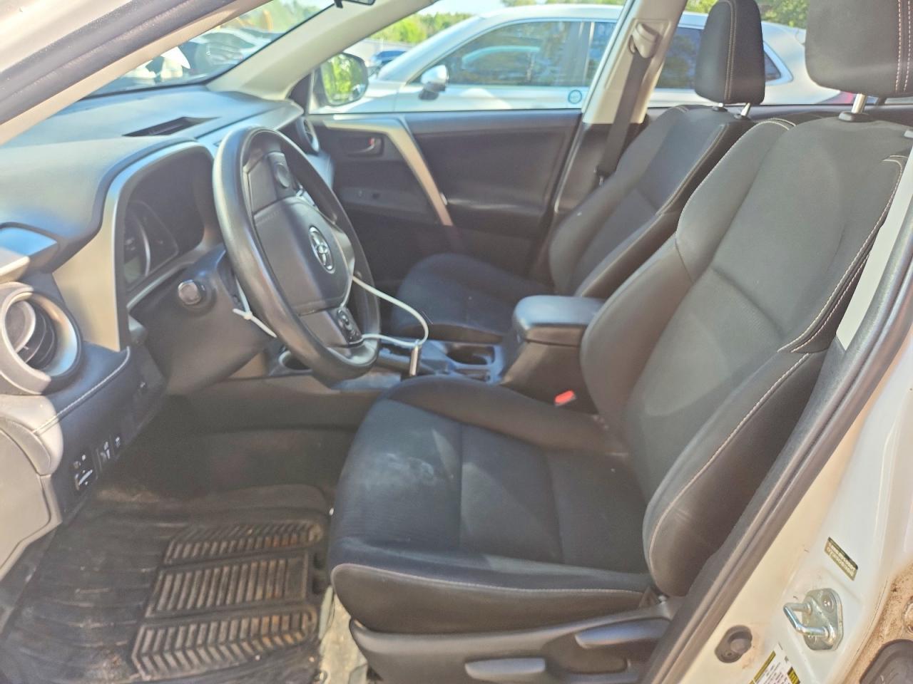 2013 TOYOTA RAV4 XLE — Фото 7 из 13