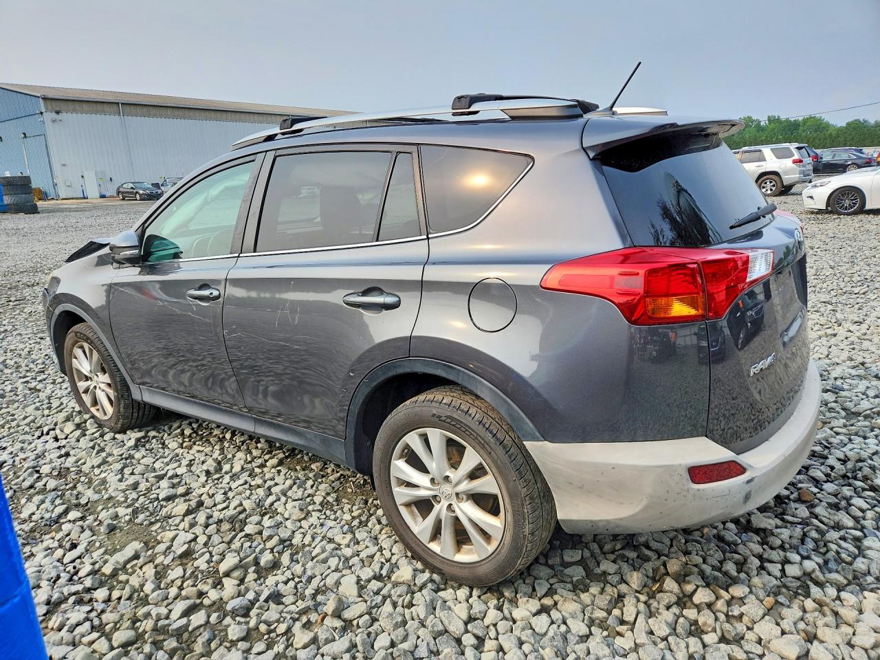 2013 TOYOTA RAV4 LIMITED — Фото 2 из 13
