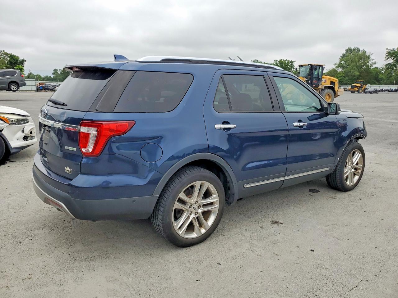 2017 FORD EXPLORER LIMITED — Фото 3 из 13
