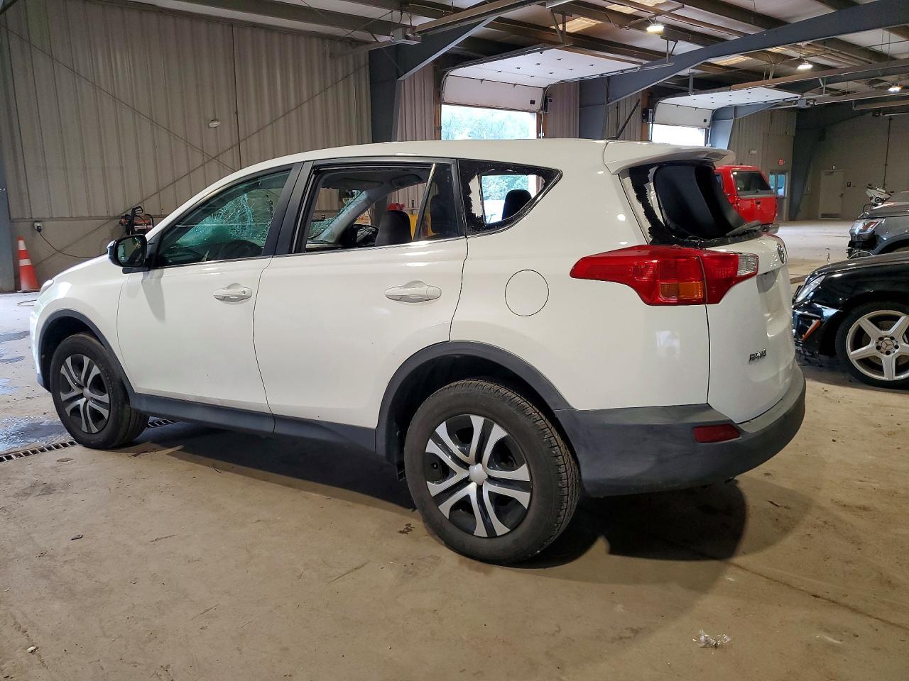 2T3BFREV9DW032964 2013 TOYOTA RAV4 photo no. 2
