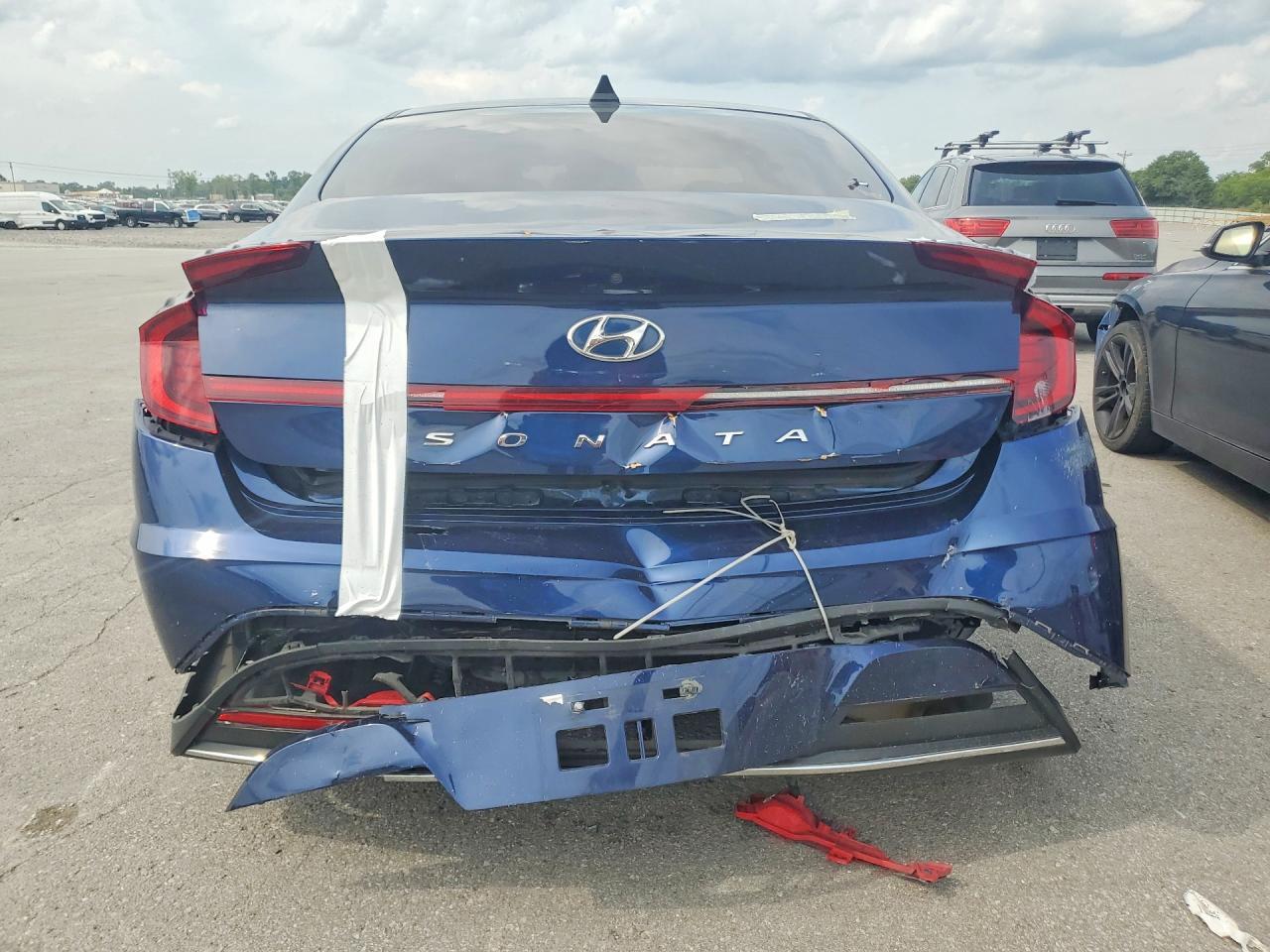 2021 HYUNDAI SONATA SE — Фото 6 из 12