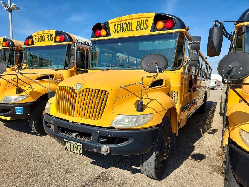 2011 IC CORPORATION CE SERIES SCHOOL - SCHOOL BUS — Фото 2 из 10