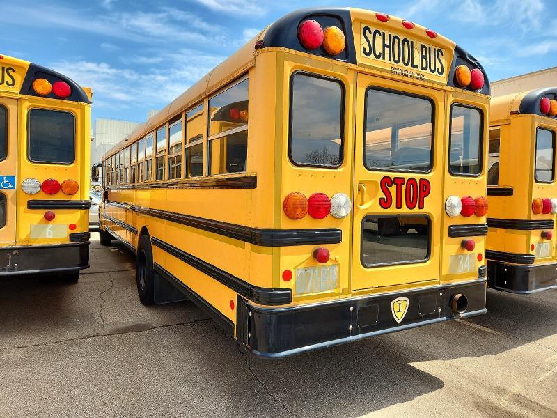 2011 IC CORPORATION CE SERIES SCHOOL - SCHOOL BUS — Фото 3 из 10