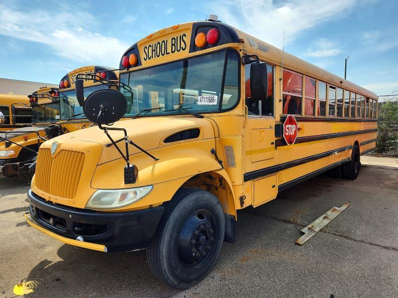 2011 IC CORPORATION CE SERIES SCHOOL - SCHOOL BUS — Фото 2 из 10