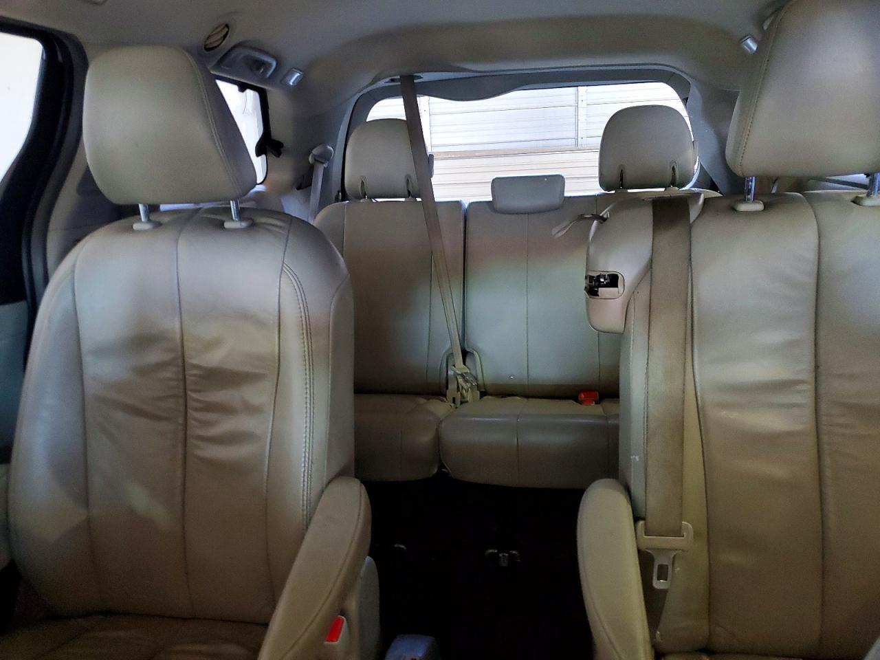 2013 TOYOTA SIENNA XLE 8-PASSENGER — Фото 10 из 13