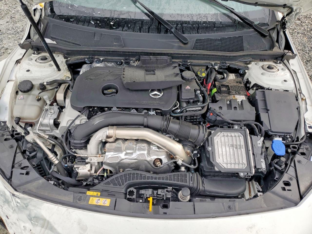 2025 MERCEDES-BENZ CLA 250 — Фото 11 из 12