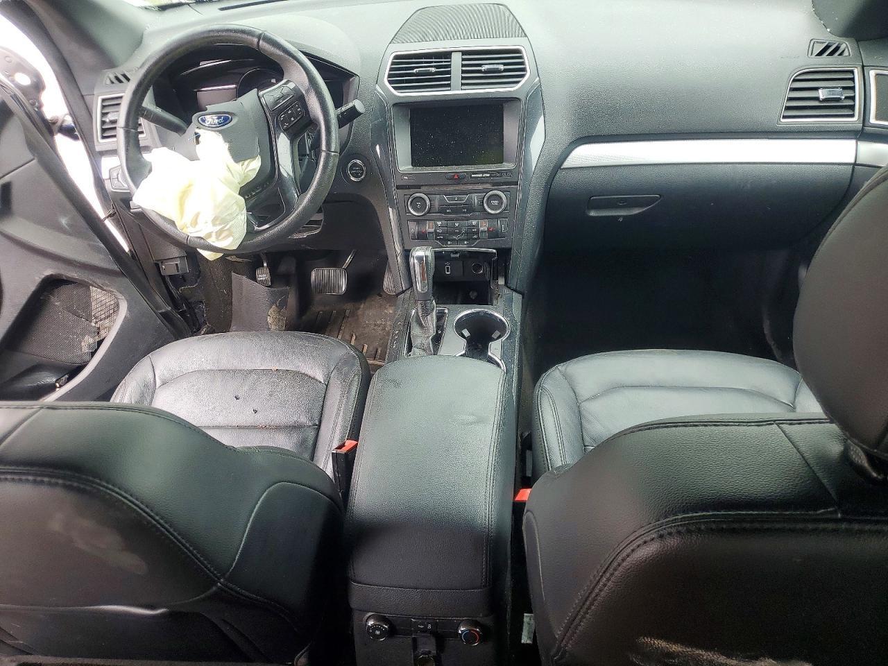 1FM5K8D8XHGE21348 2017 FORD EXPLORER photo no. 8