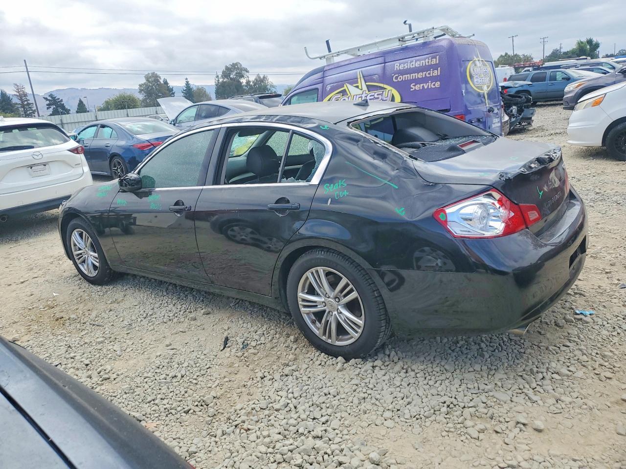 2011 INFINITI G25 SEDAN BASE — Фото 2 из 12