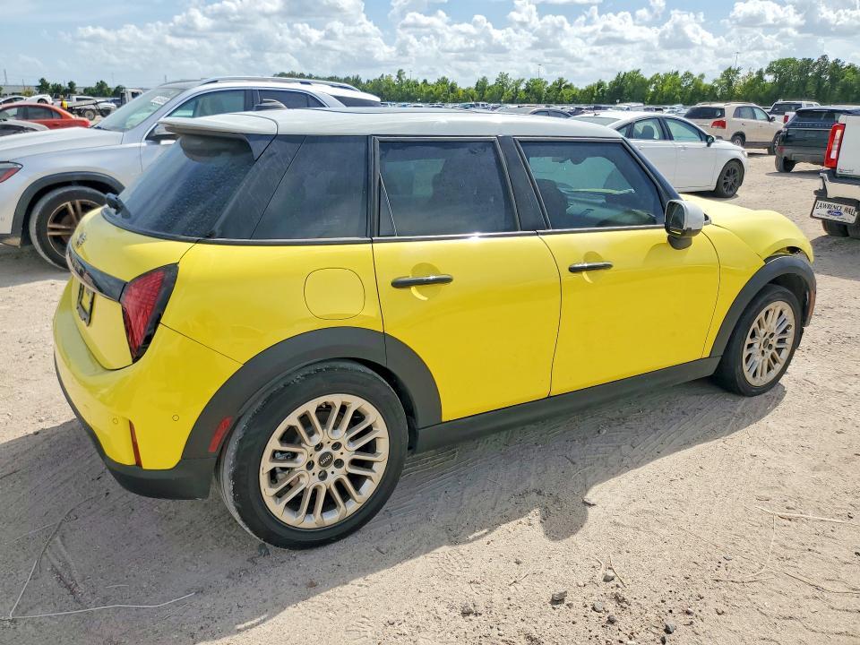 2025 MINI COOPER S — Фото 3 из 12