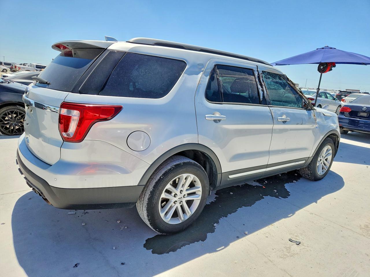 2017 FORD EXPLORER XLT — Фото 3 из 13