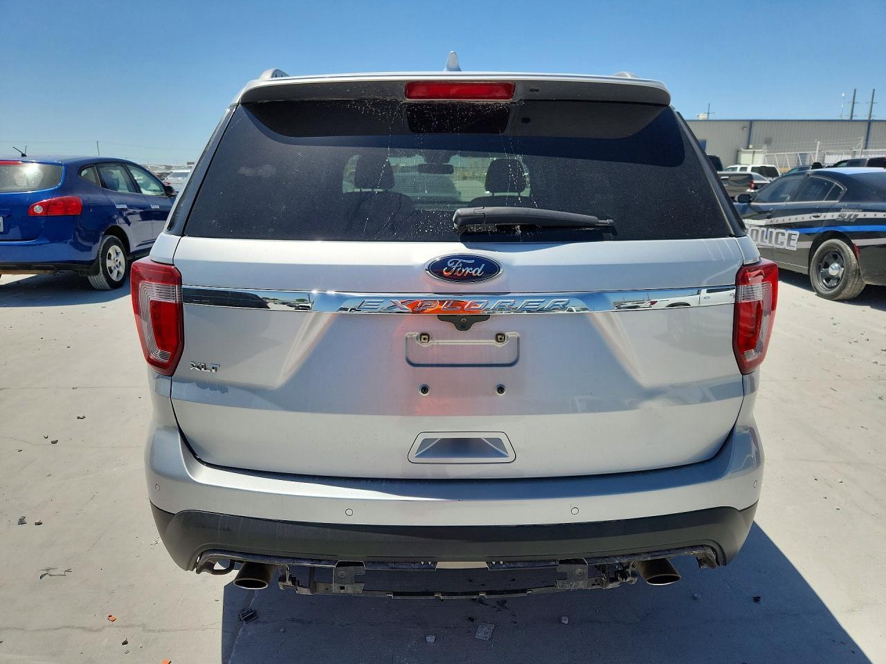 2017 FORD EXPLORER XLT — Фото 6 из 13