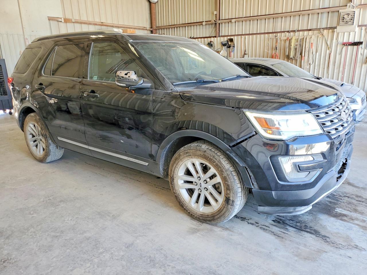1FM5K7D84HGD76434 2017 FORD EXPLORER photo no. 4