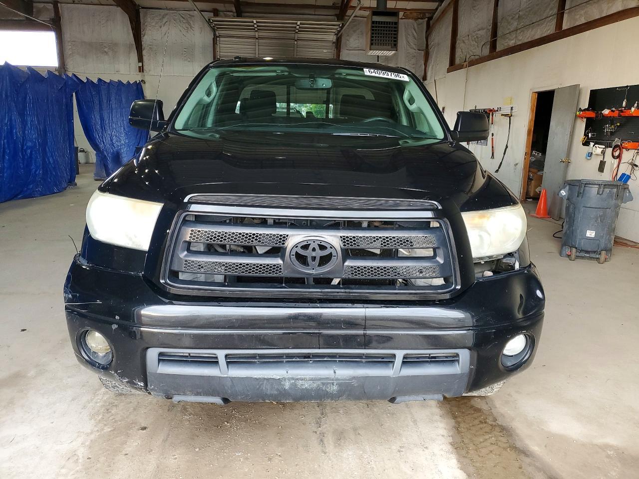 2013 TOYOTA TUNDRA DOUBLE CAB SR5 — Фото 5 из 12
