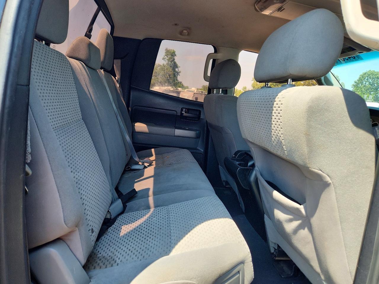 2013 TOYOTA TUNDRA DOUBLE CAB SR5 — Фото 10 из 12