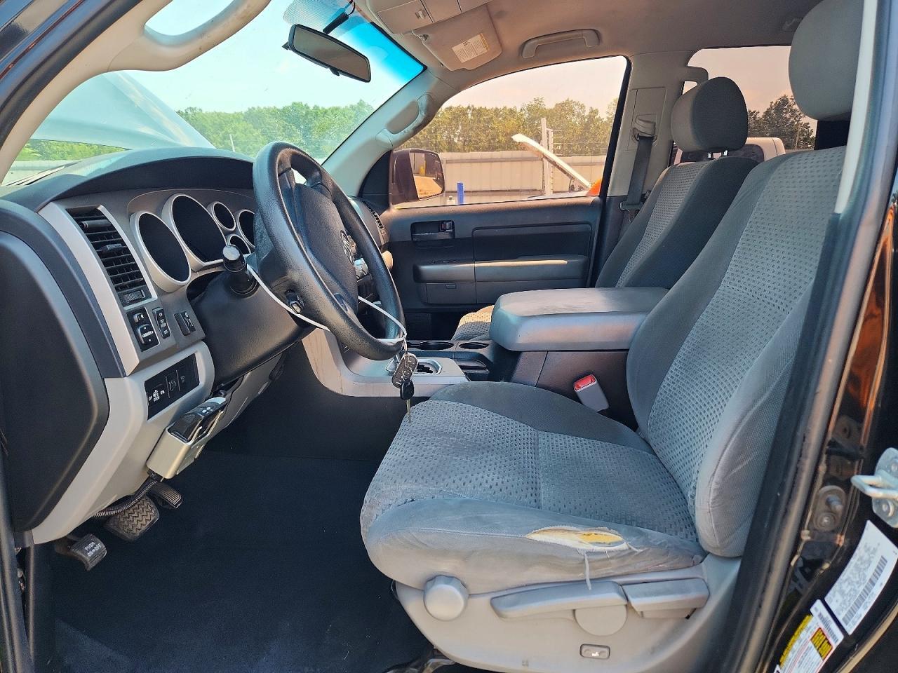 2013 TOYOTA TUNDRA DOUBLE CAB SR5 — Фото 7 из 12