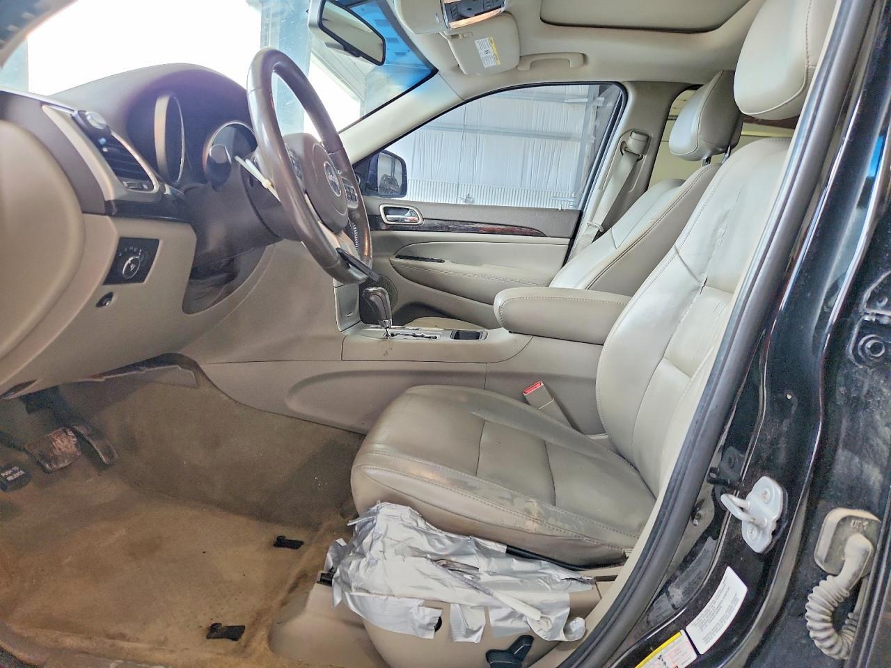 2011 JEEP GRAND CHEROKEE LAREDO — Фото 7 из 13