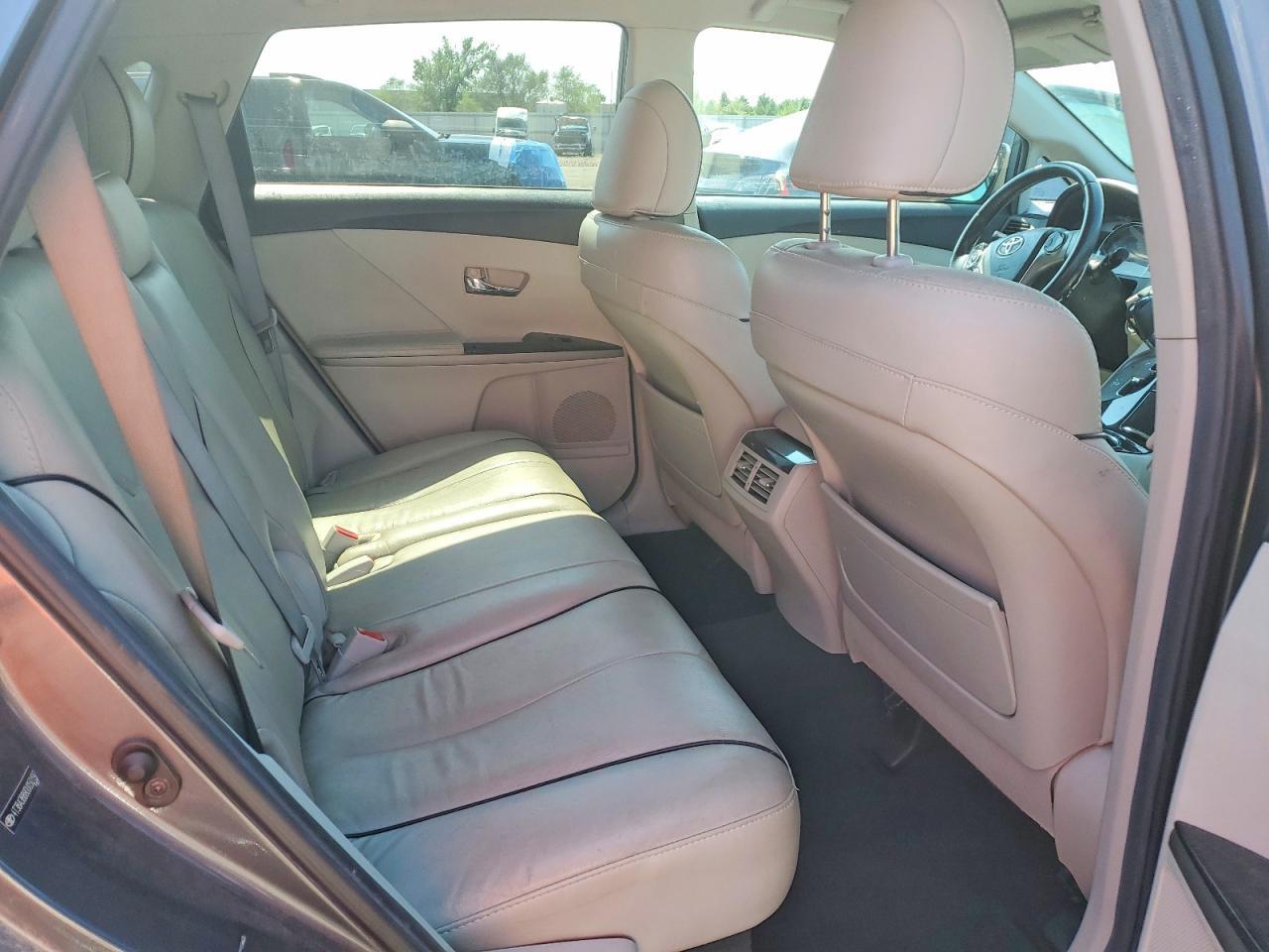 2013 TOYOTA VENZA XLE — Фото 11 из 13