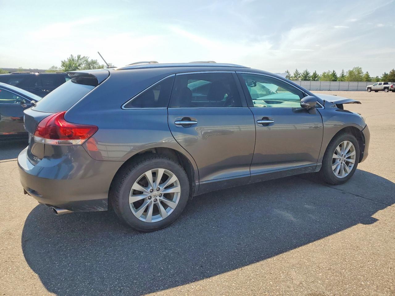 2013 TOYOTA VENZA XLE — Фото 3 из 13