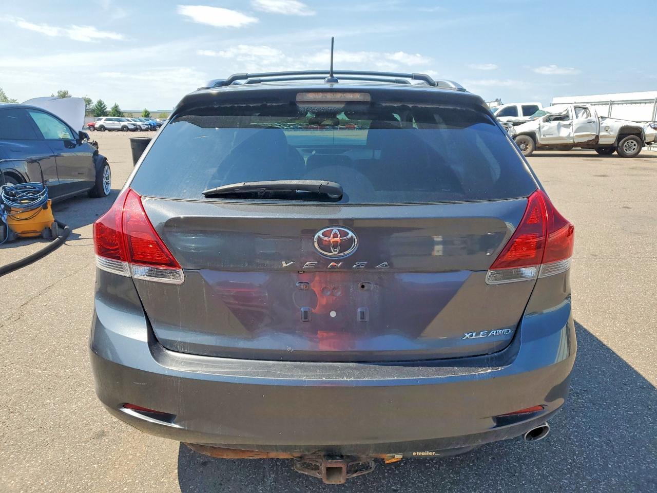 2013 TOYOTA VENZA XLE — Фото 6 из 13