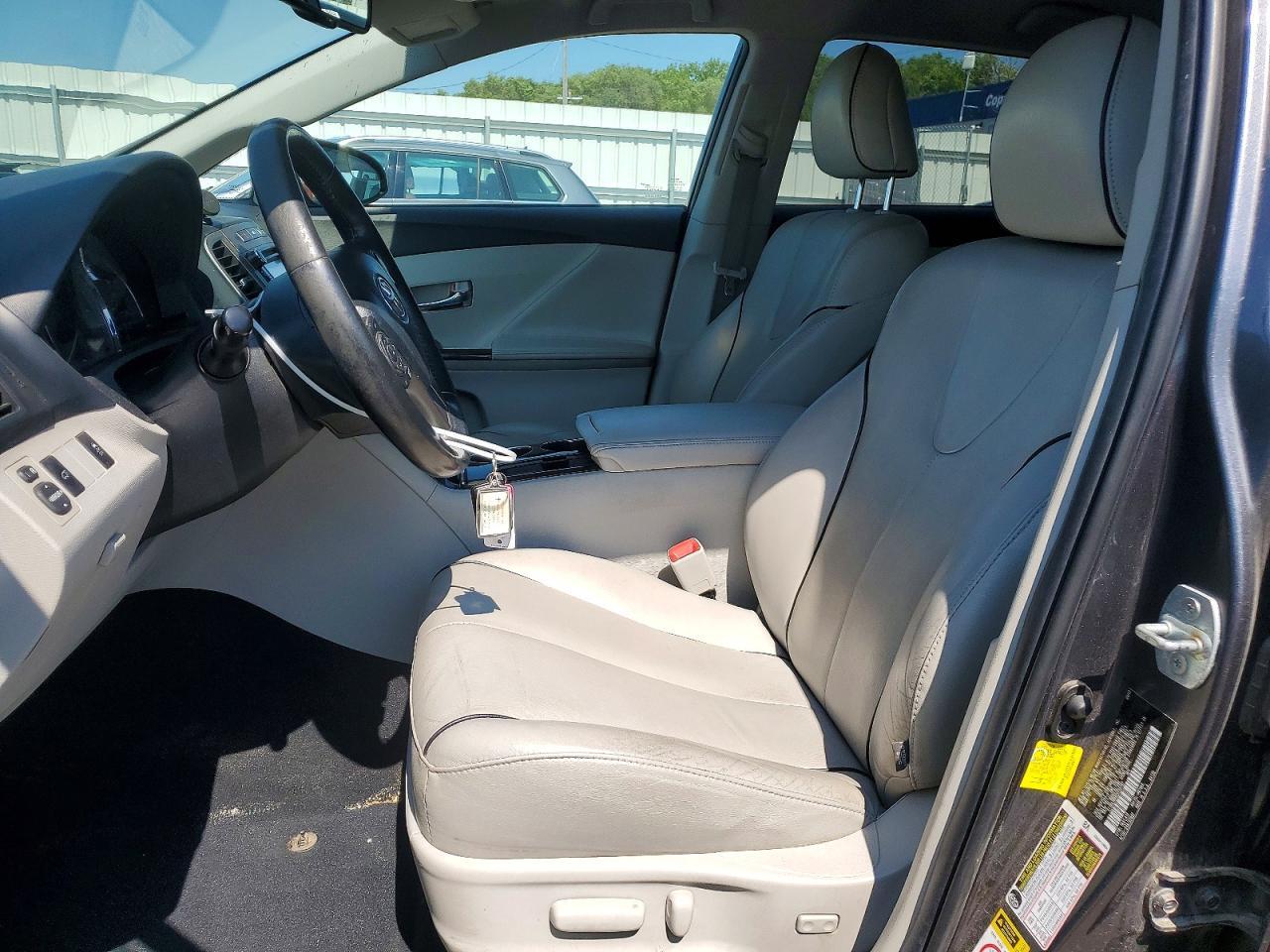 2013 TOYOTA VENZA XLE — Фото 7 из 13