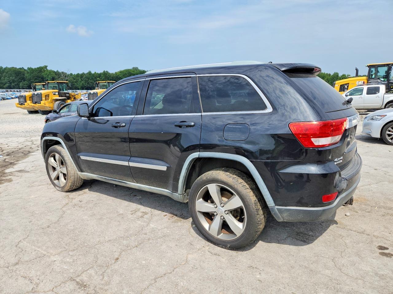 2011 JEEP GRAND CHEROKEE LAREDO — Фото 2 из 13