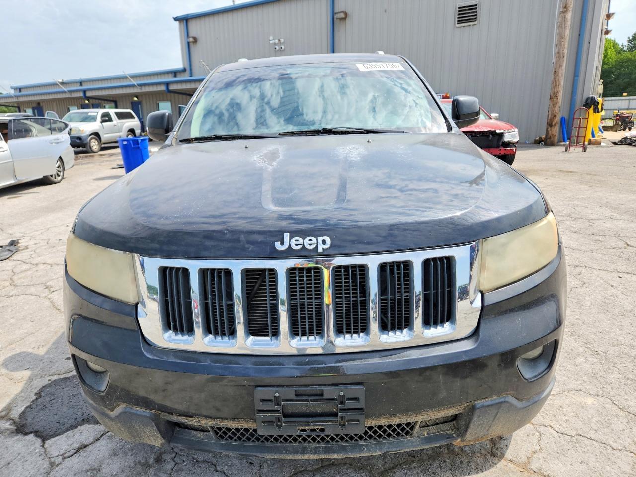 2011 JEEP GRAND CHEROKEE LAREDO — Фото 5 из 13