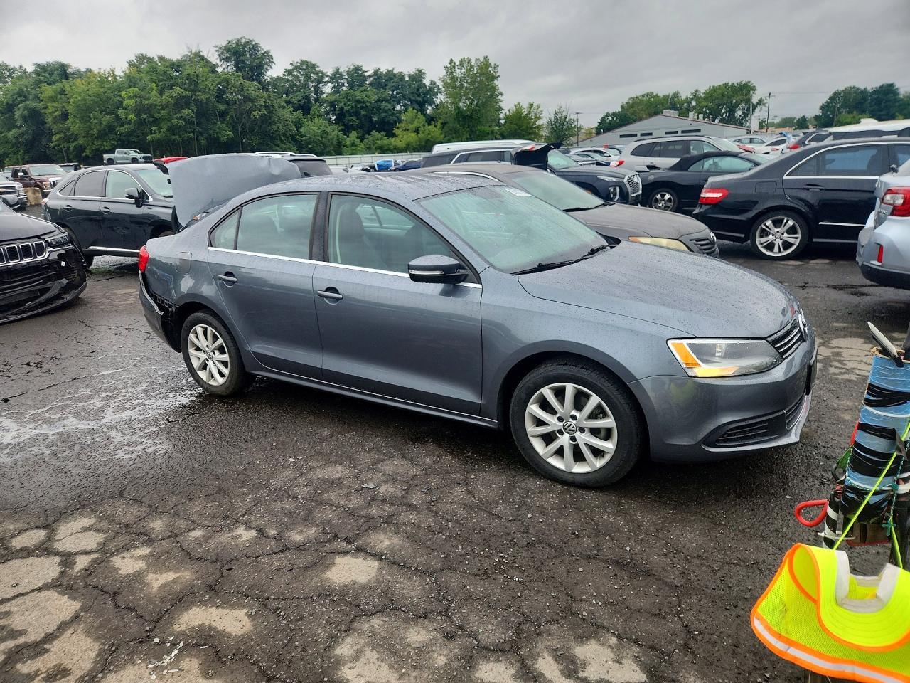 2013 VOLKSWAGEN JETTA SE — Фото 4 из 12