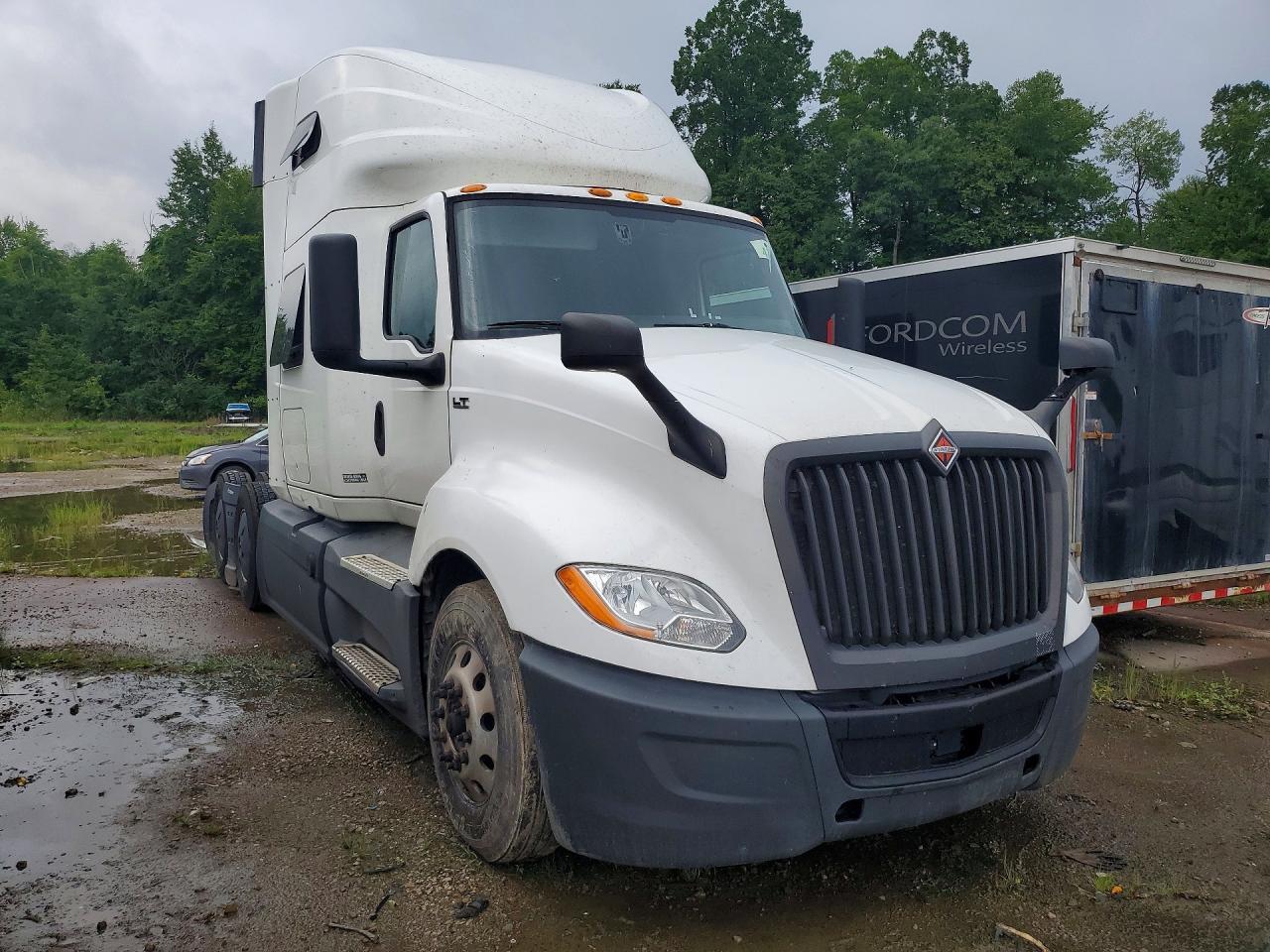 2021 INTERNATIONAL LT625 SEMI TRUCK — Фото 4 из 13