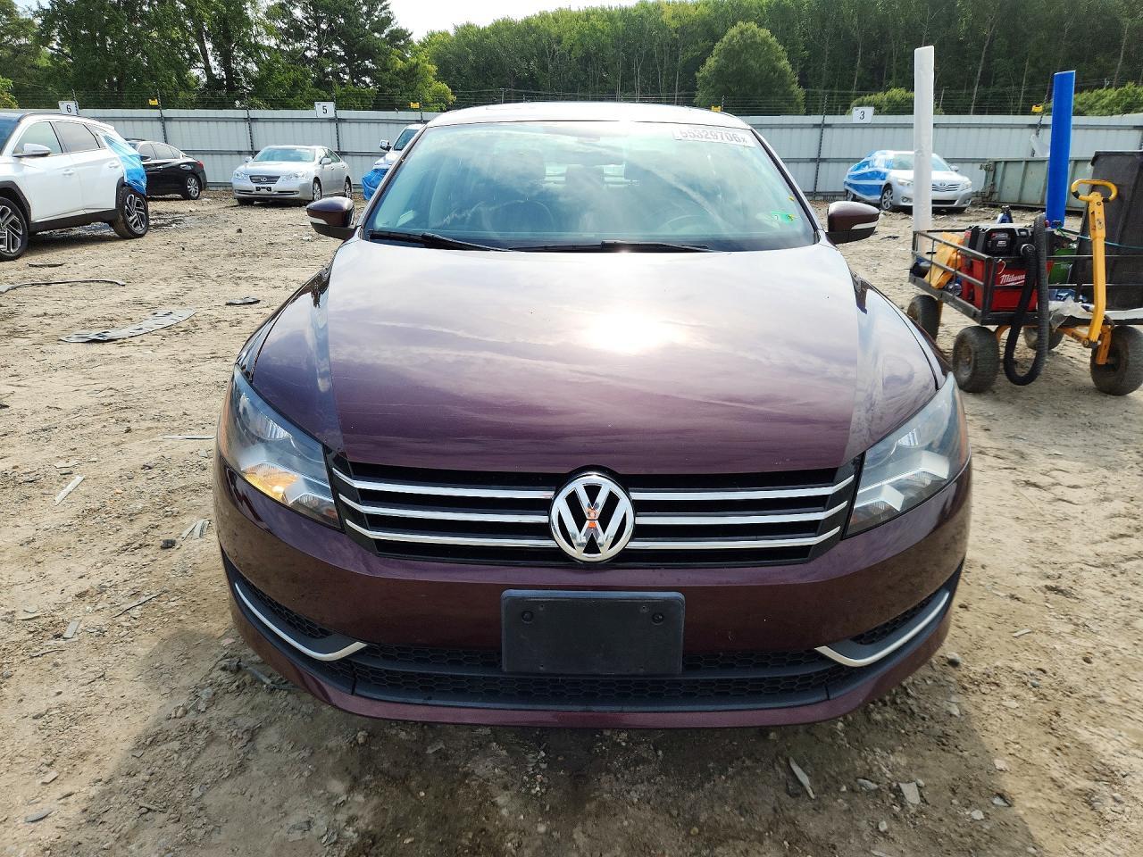 2013 VOLKSWAGEN PASSAT SE — Фото 5 из 12