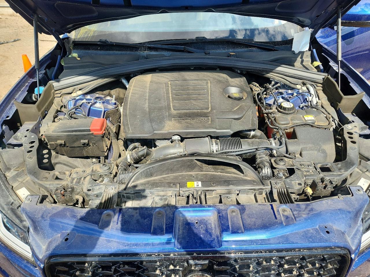 SADCJ2EX3MA678113 2021 JAGUAR F-PACE photo no. 11