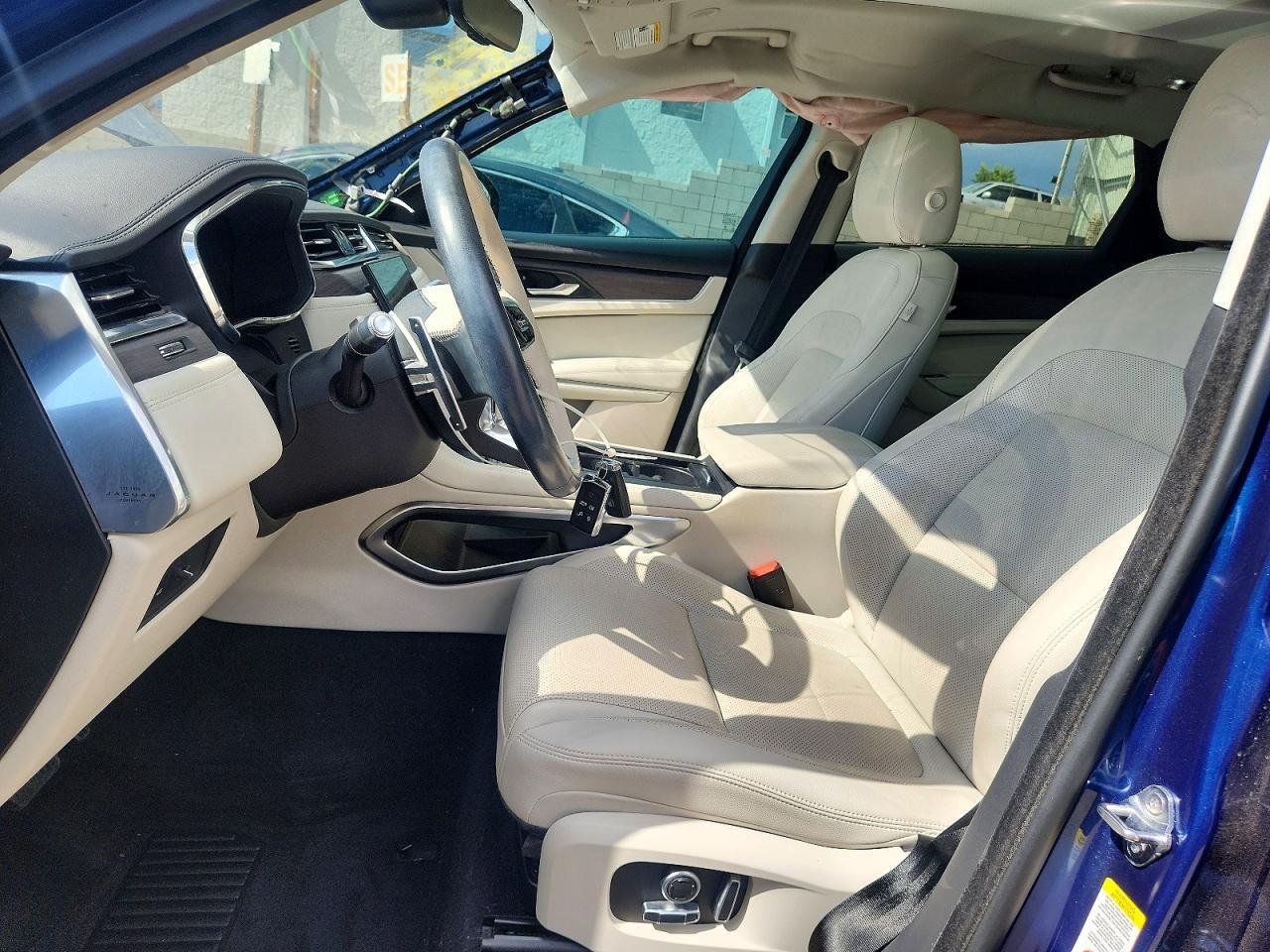 SADCJ2EX3MA678113 2021 JAGUAR F-PACE photo no. 7