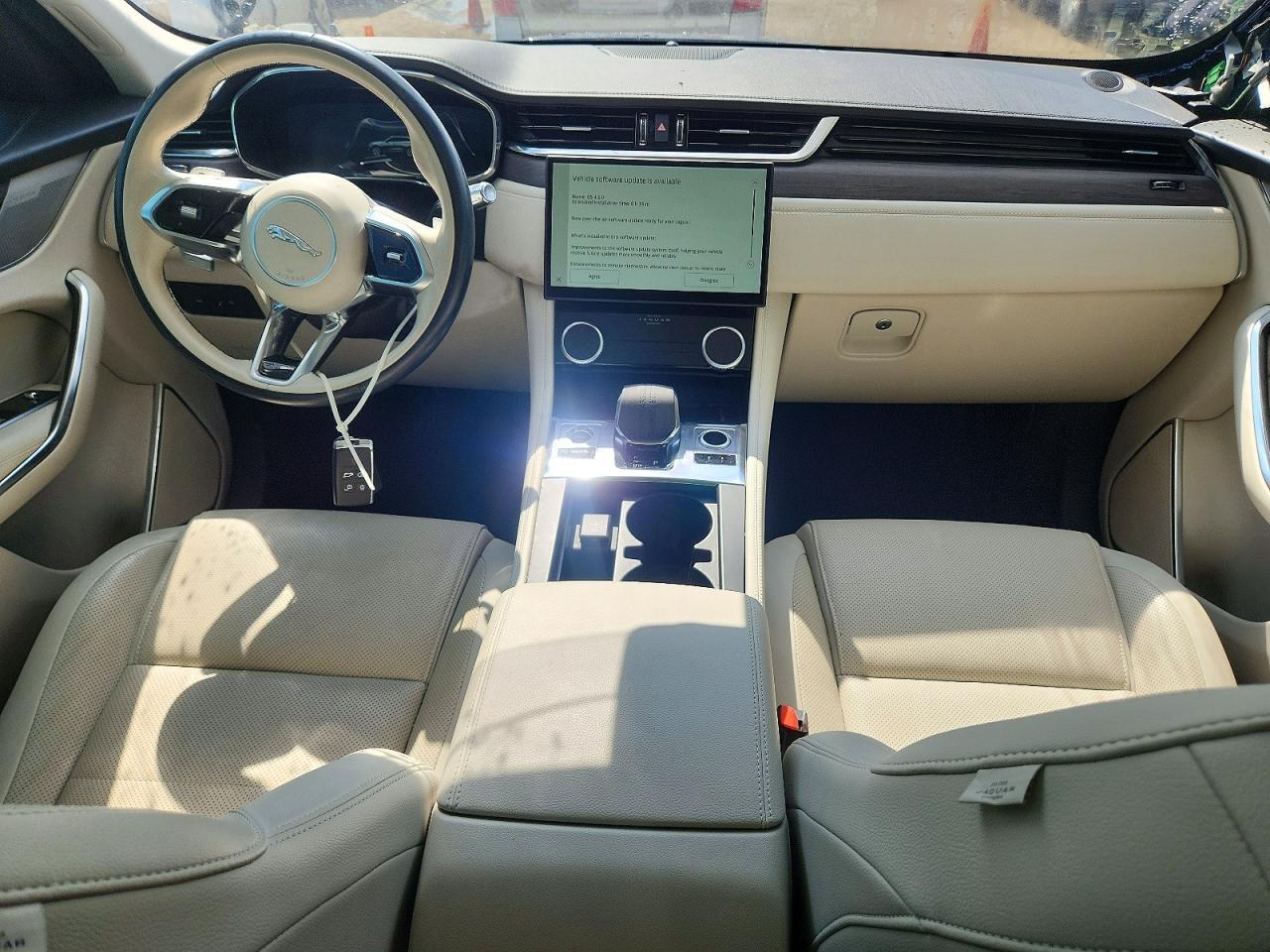 SADCJ2EX3MA678113 2021 JAGUAR F-PACE photo no. 8