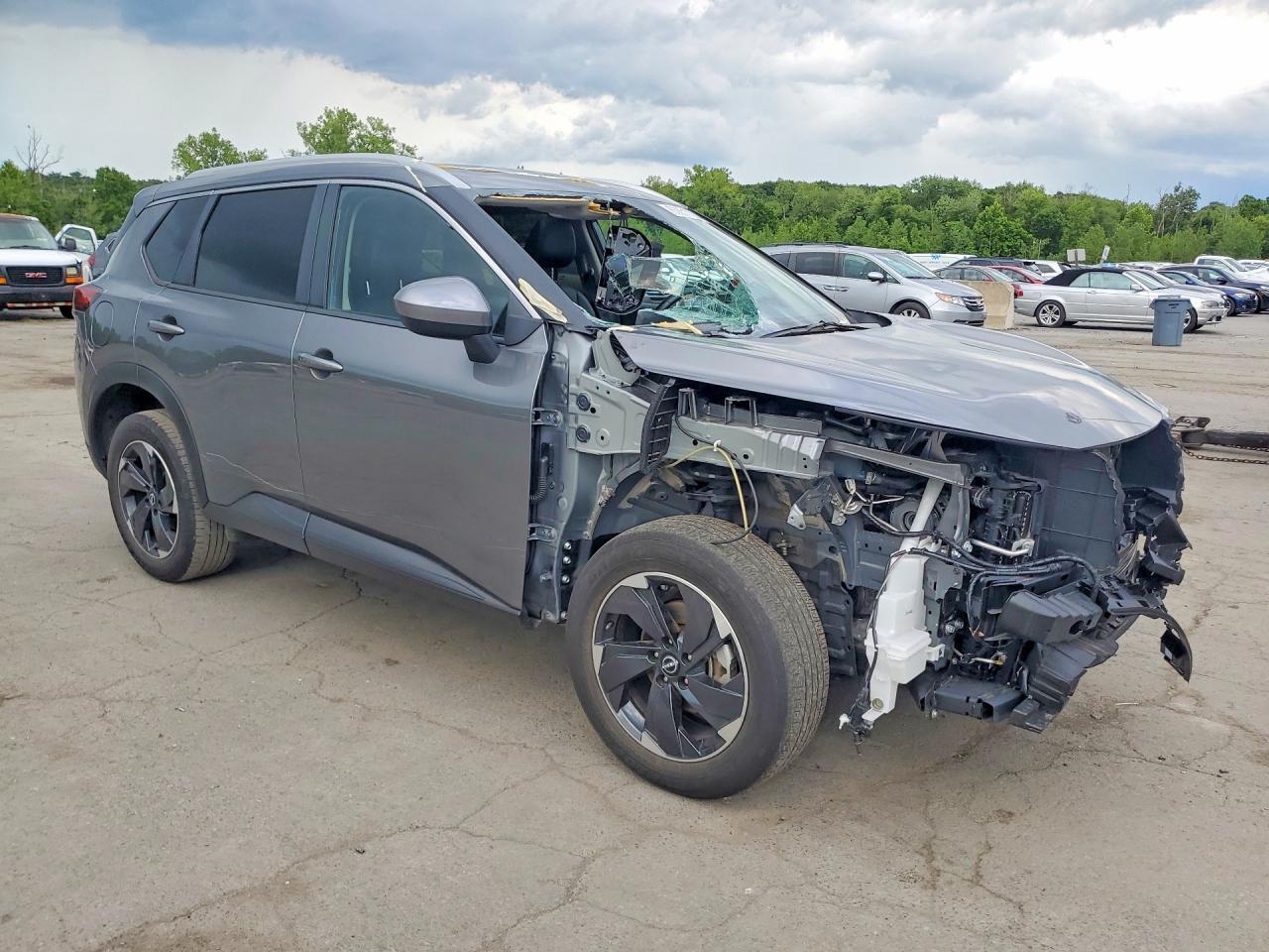 2025 NISSAN ROGUE SV — Фото 4 из 13