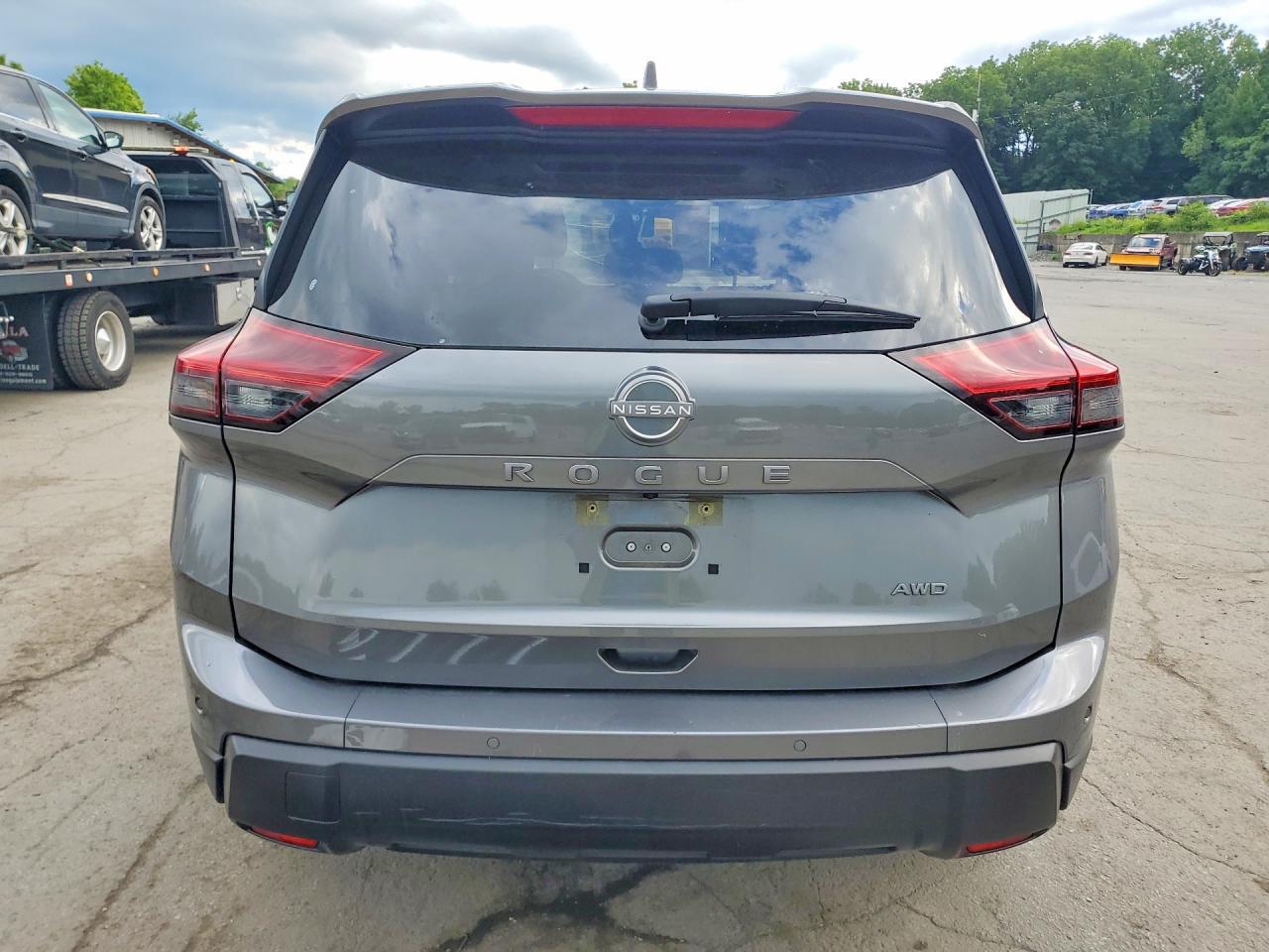 2025 NISSAN ROGUE SV — Фото 6 из 13