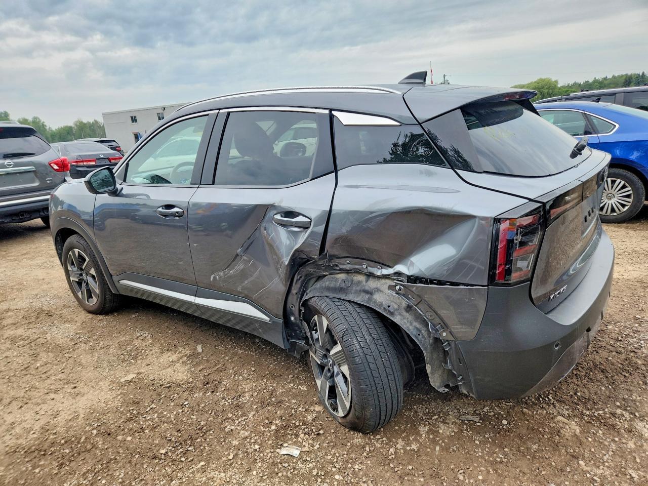 2025 NISSAN KICKS SV — Фото 2 из 14