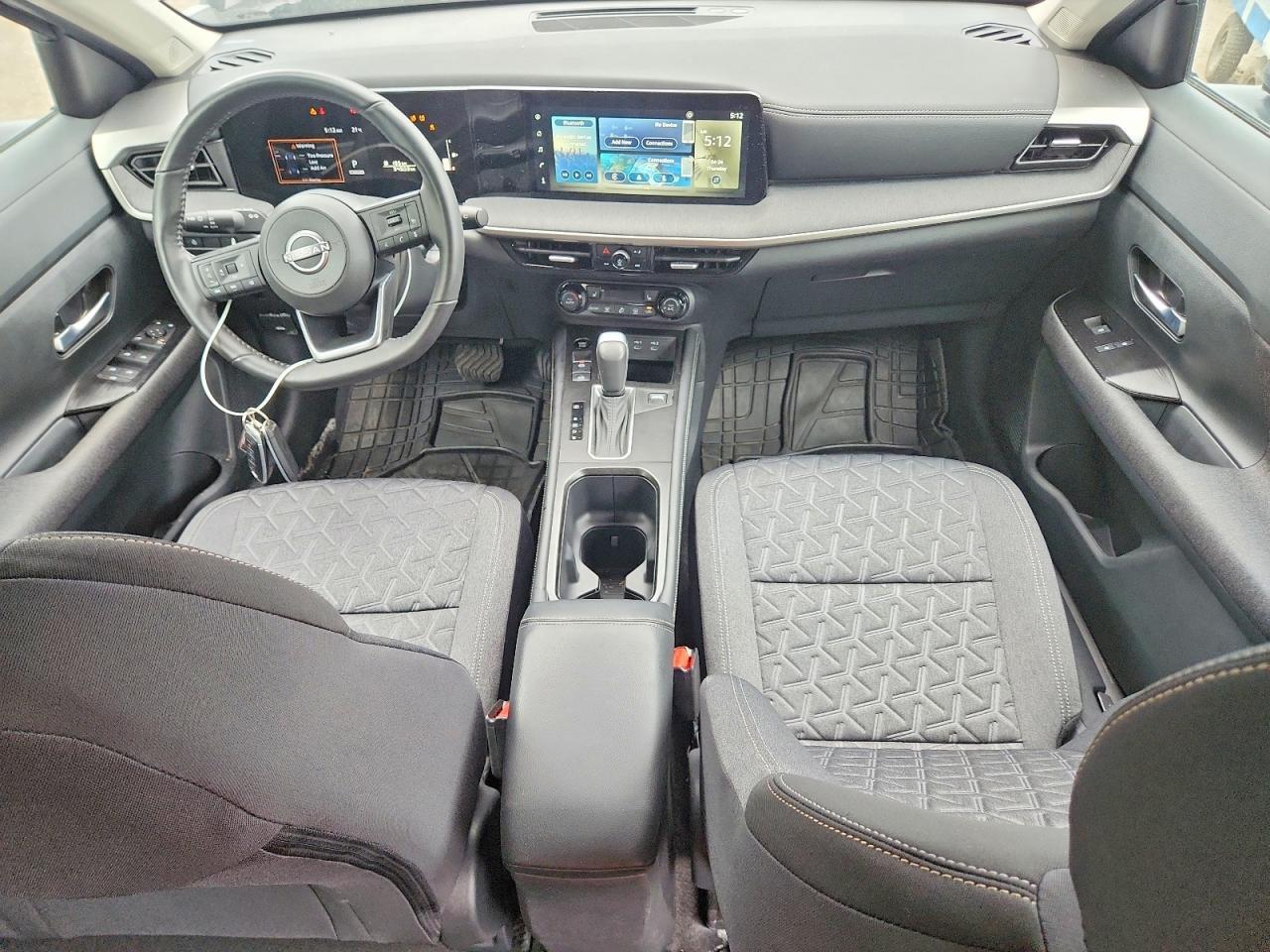 2025 NISSAN KICKS SV — Фото 8 из 14