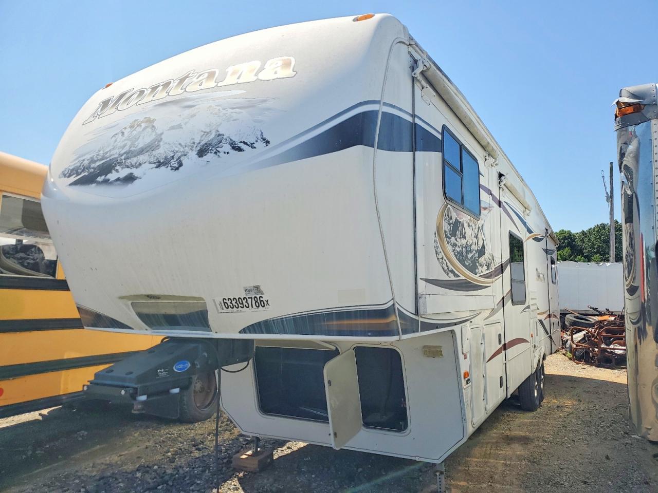 2011 KEYSTONE RV TRAILERS — Фото 2 из 10