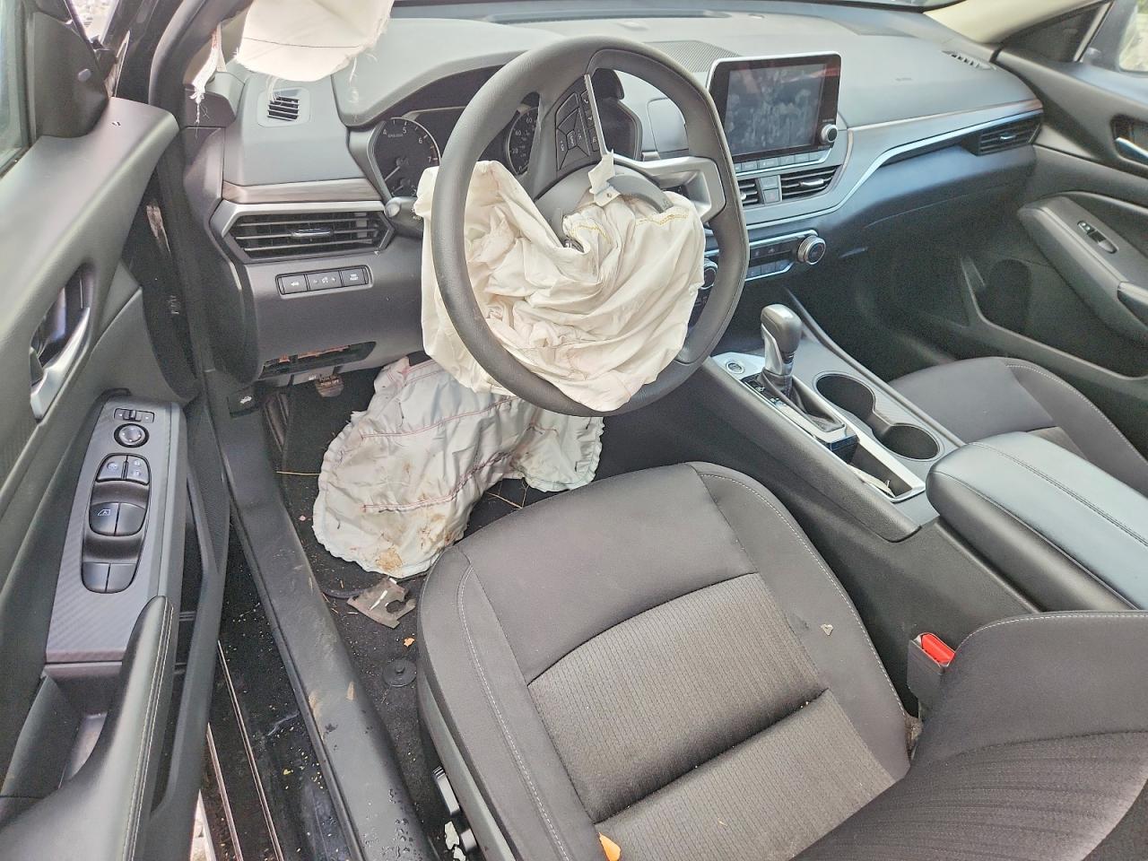 2025 NISSAN ALTIMA SV — Фото 8 из 12