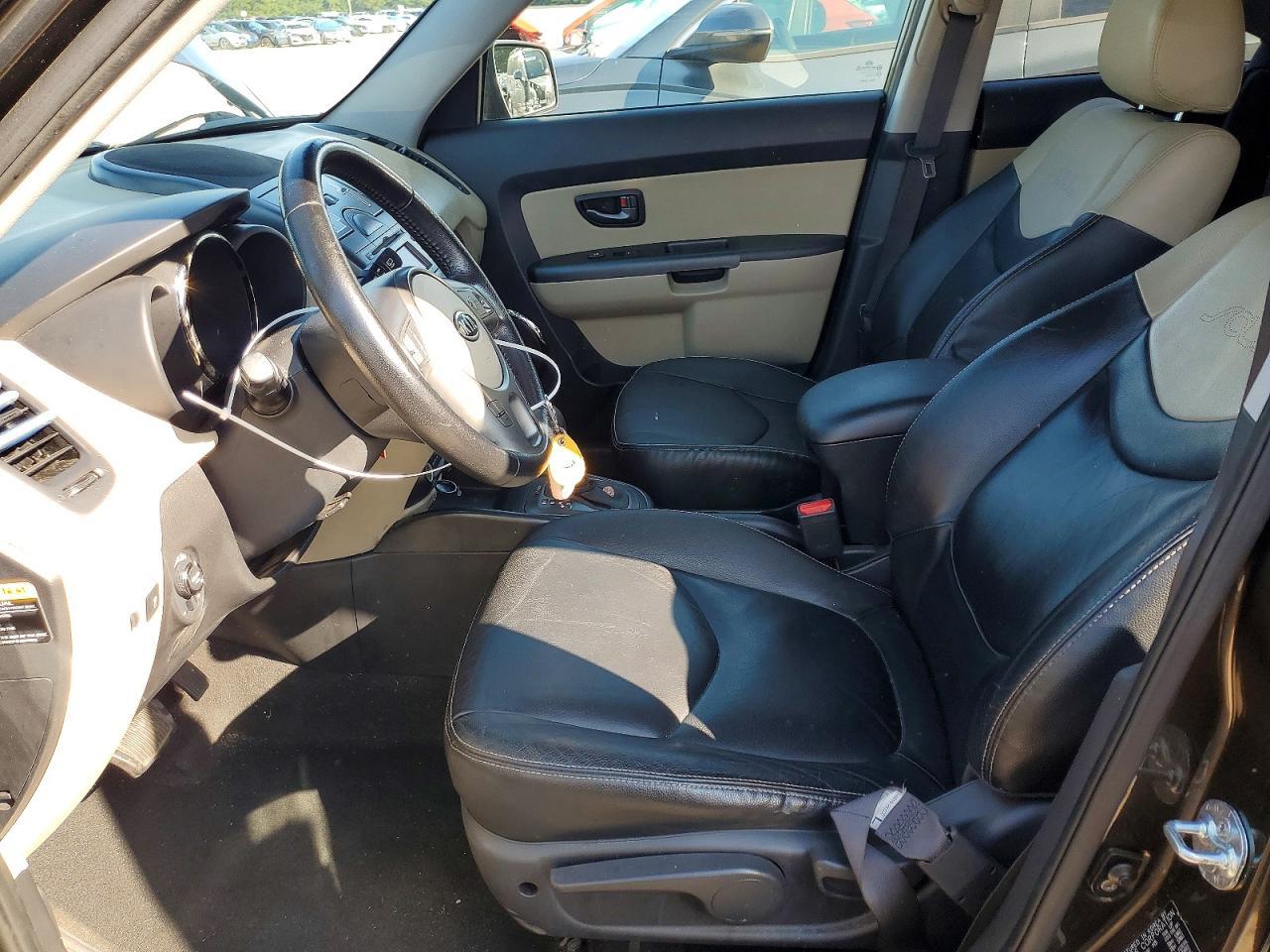 KNDJT2A22B7319305 2011 KIA SOUL photo no. 7